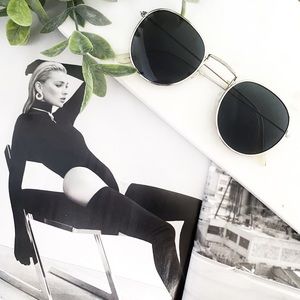 "Brooklyn" Sunglasses || Black Round